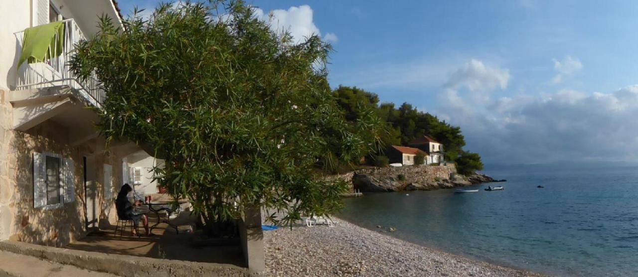 Apartments Robinzon Petar Gdinj Εξωτερικό φωτογραφία