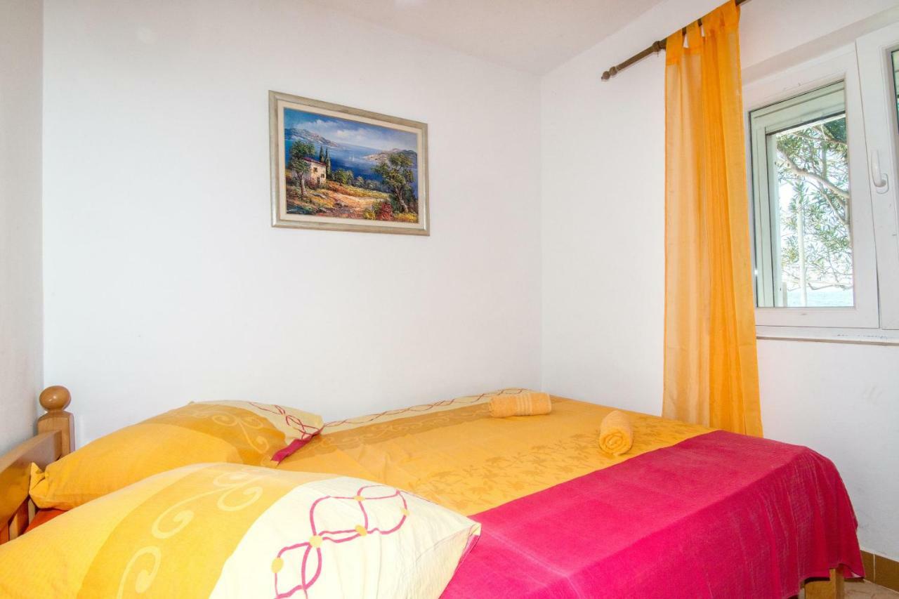 Apartments Robinzon Petar Gdinj Εξωτερικό φωτογραφία