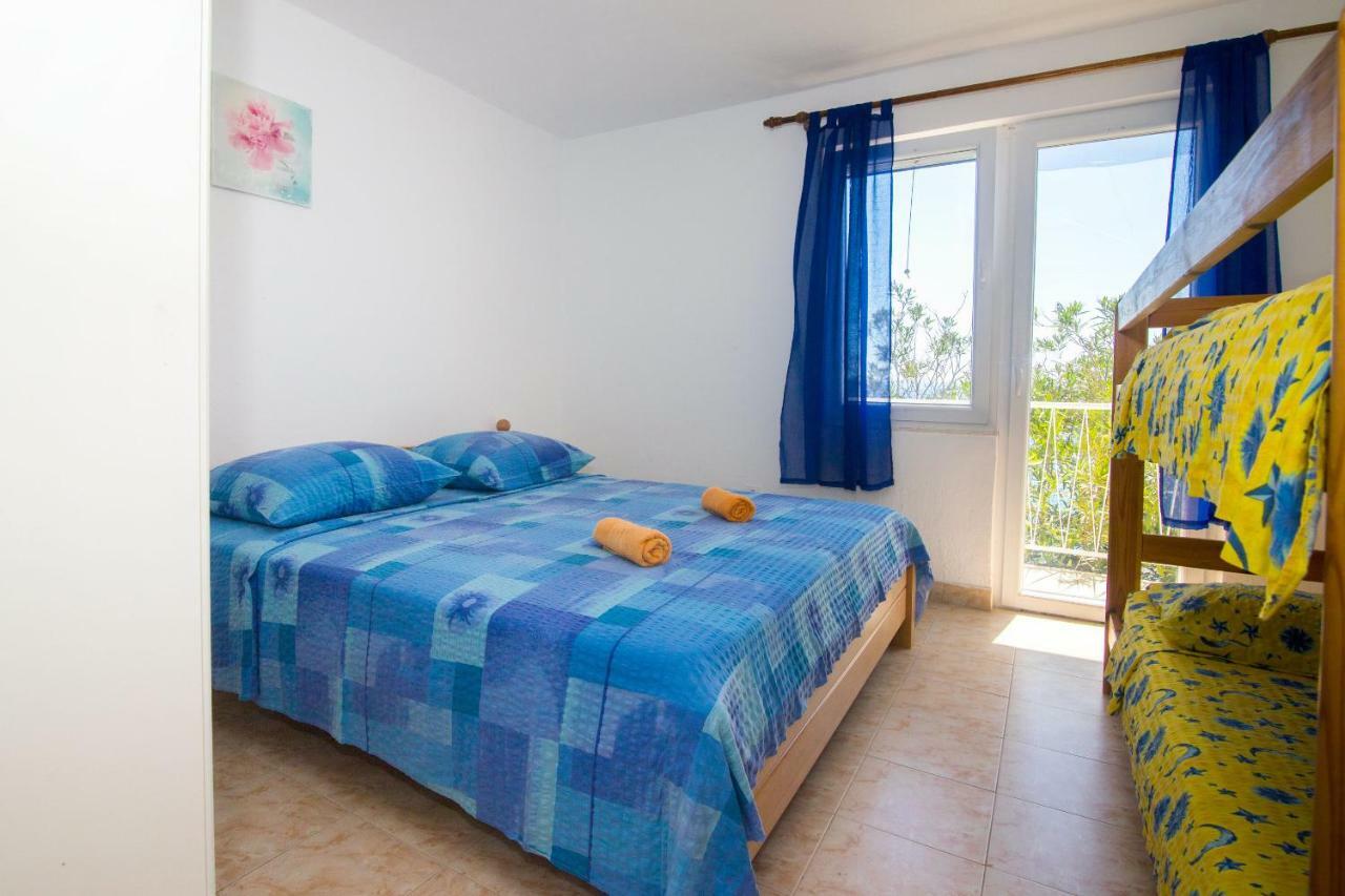 Apartments Robinzon Petar Gdinj Εξωτερικό φωτογραφία